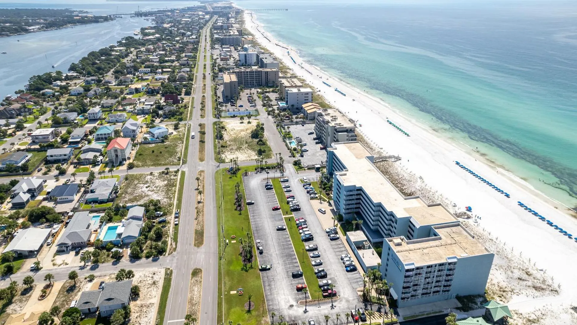 Sandpiper Cove 9136- By Holiday Isle Properties Destin