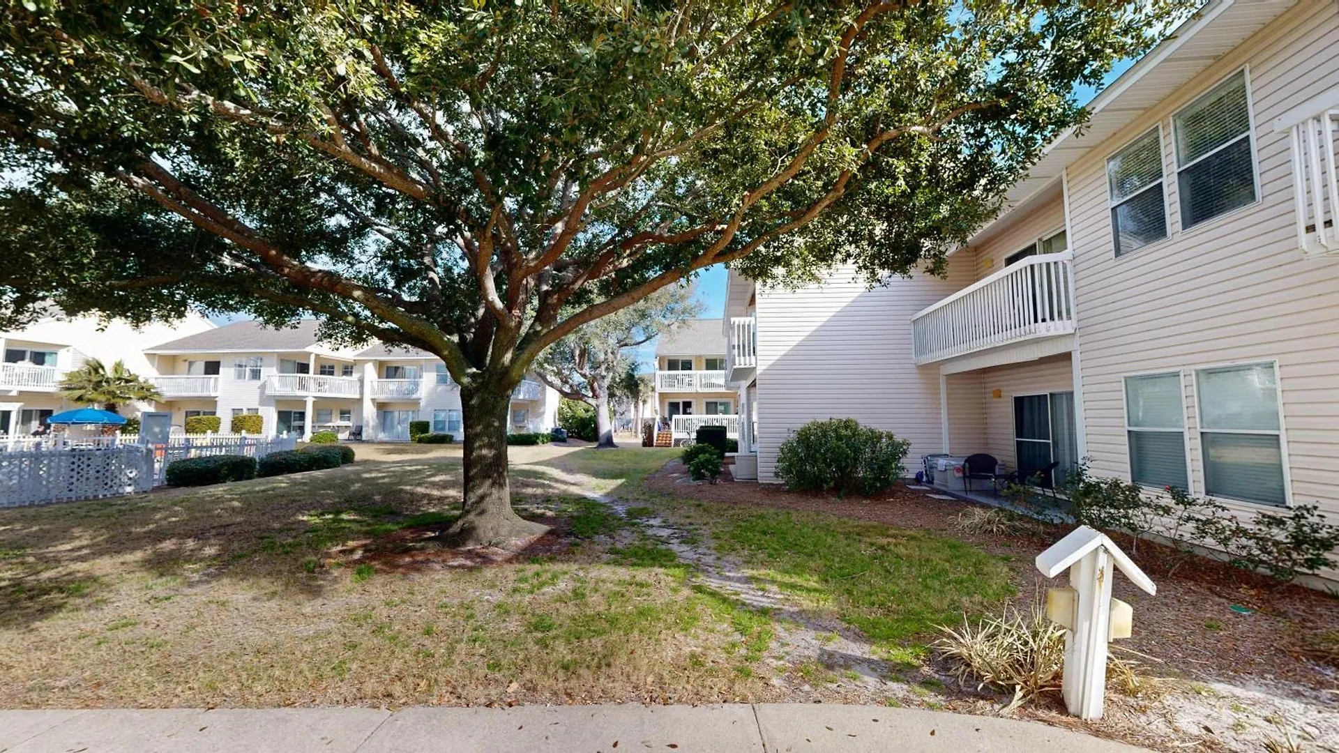 Apartment Sandpiper Cove 9136- By Holiday Isle Properties Destin